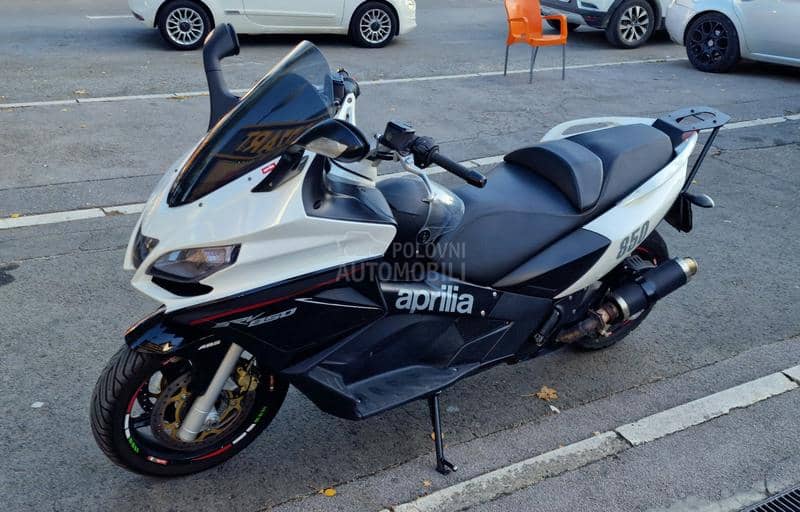 Aprilia SRV 850