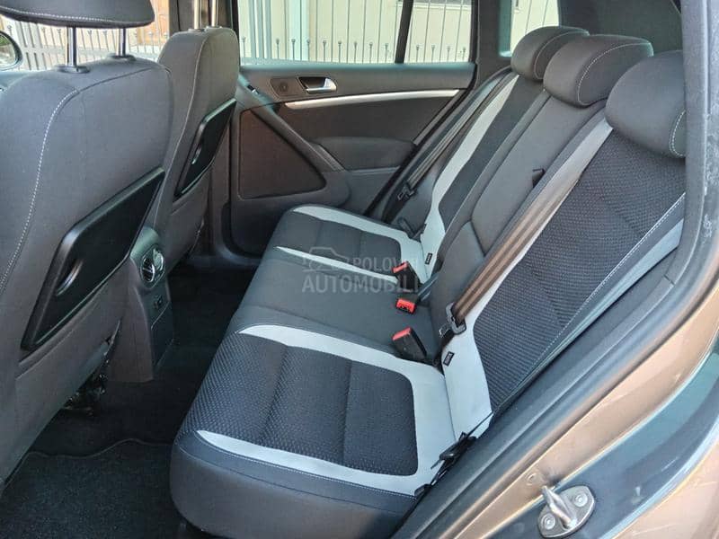 Volkswagen Tiguan R LINE N0V