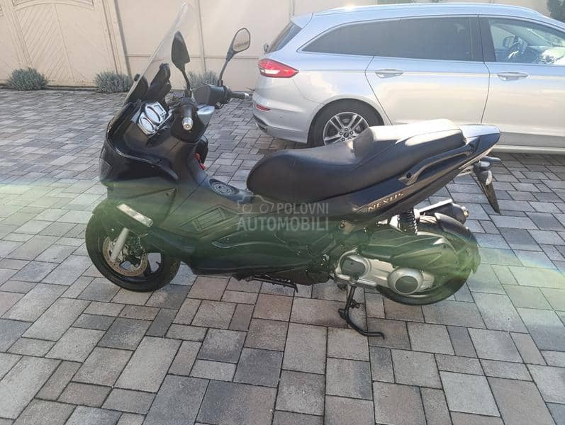 Gilera Nexus 300