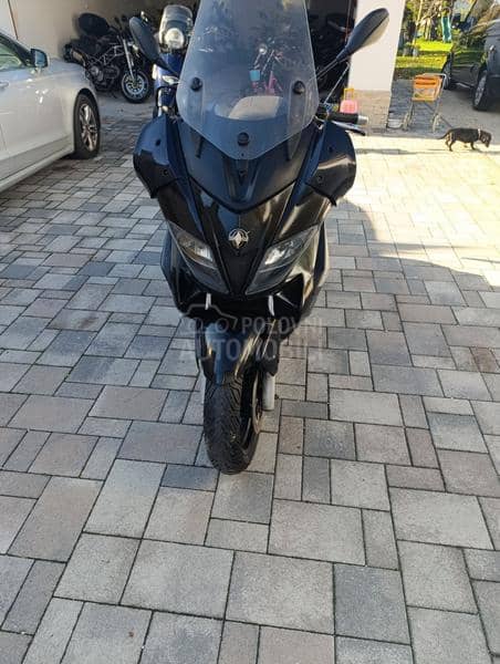Gilera Nexus 300