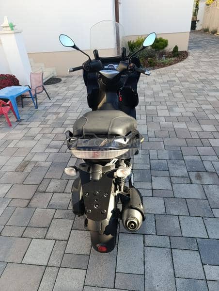 Gilera Nexus 300