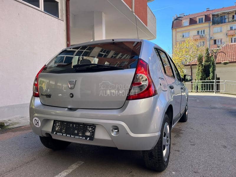 Dacia Sandero 1.2i AMBIANCE