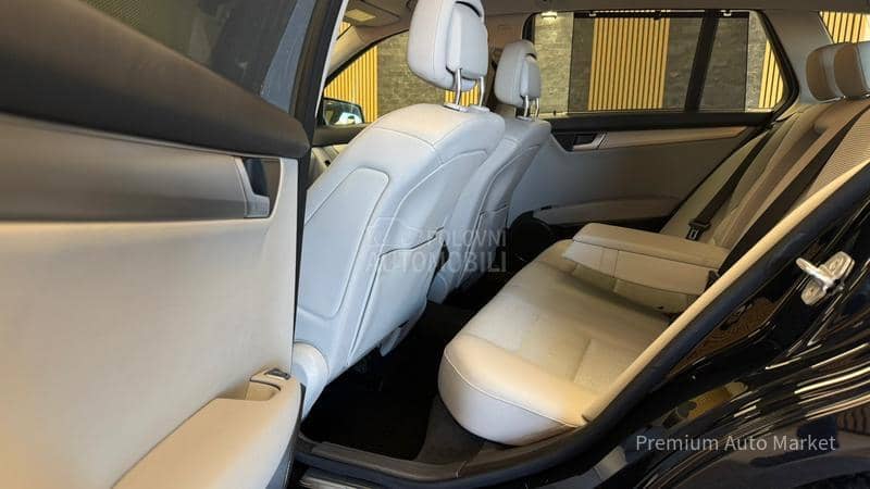Mercedes Benz C 200 //2.2CDI/RESTY/AUT Mercedes Benz C 200 //2.2CDI/RESTY/AUT