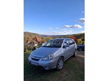Suzuki Liana 