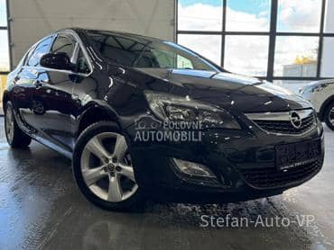 Opel Astra J 1.4 TURBO CH