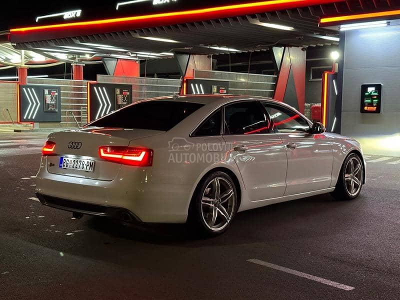 Audi A6 Matrix