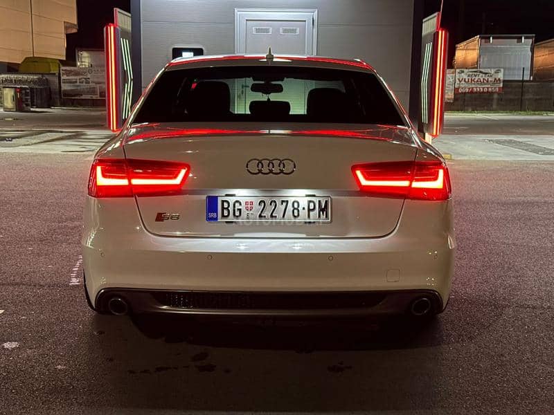 Audi A6 Matrix