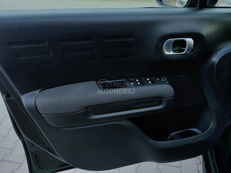 Citroen C3 Aircross 1.5Bluehdi SHINE