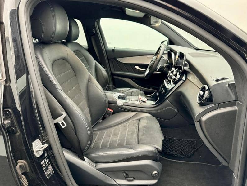 Mercedes Benz GLC 200 AMG