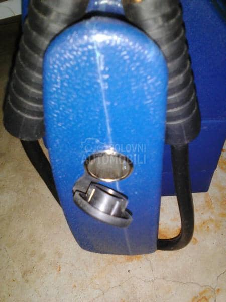 Starter sa kompresorom Einhell