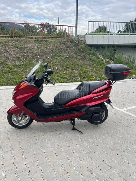 Yamaha Majesty