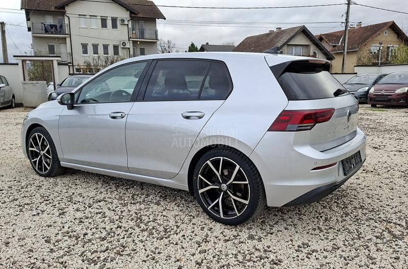 Volkswagen Golf 8 2.0TDi/DSG/ACC