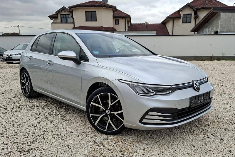 Volkswagen Golf 8 2.0TDi/DSG/ACC