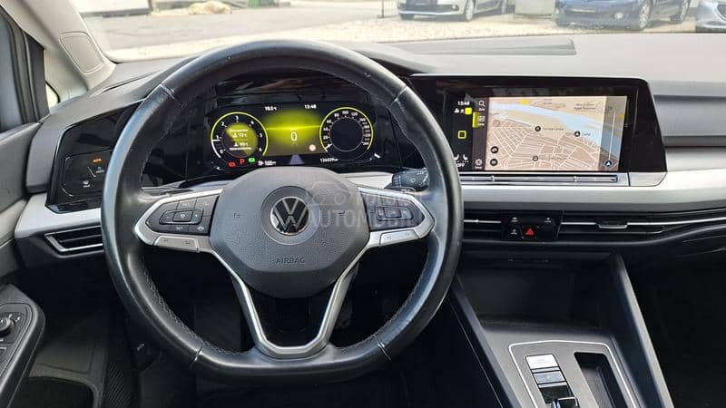 Volkswagen Golf 8 2.0TDi/DSG/ACC