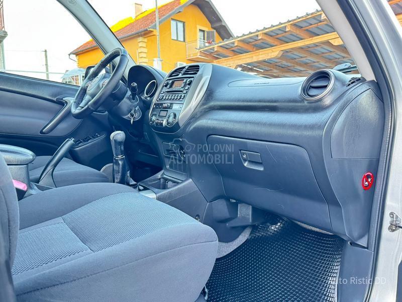 Toyota RAV 4 2.0 D-4D  T O P