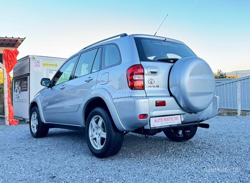 Toyota RAV 4 2.0 D-4D  T O P