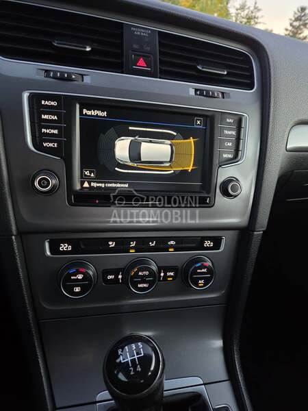 Volkswagen Golf 7 1.6TDi  BLUEMOTION