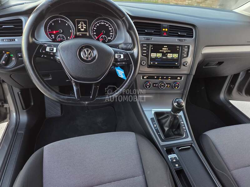 Volkswagen Golf 7 1.6TDi  BLUEMOTION