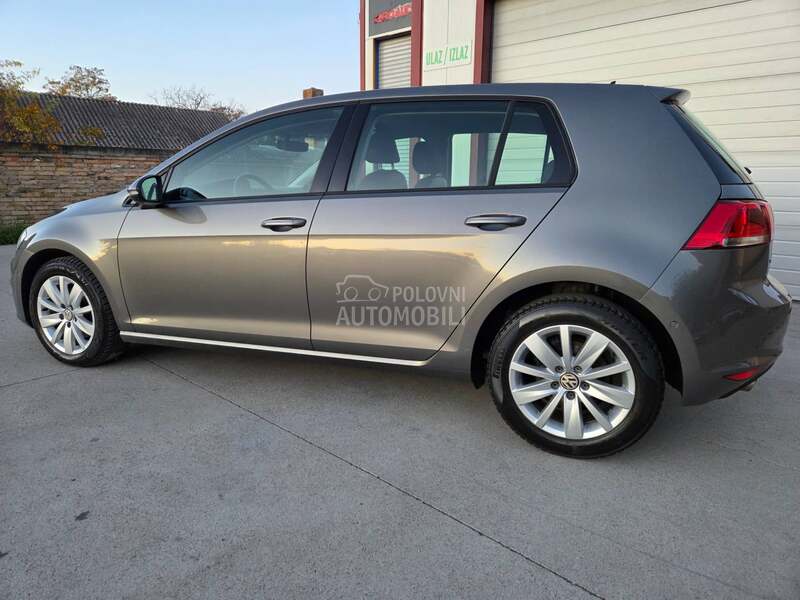 Volkswagen Golf 7 1.6TDi  BLUEMOTION