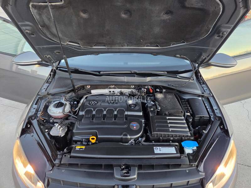 Volkswagen Golf 7 1.6TDi  BLUEMOTION