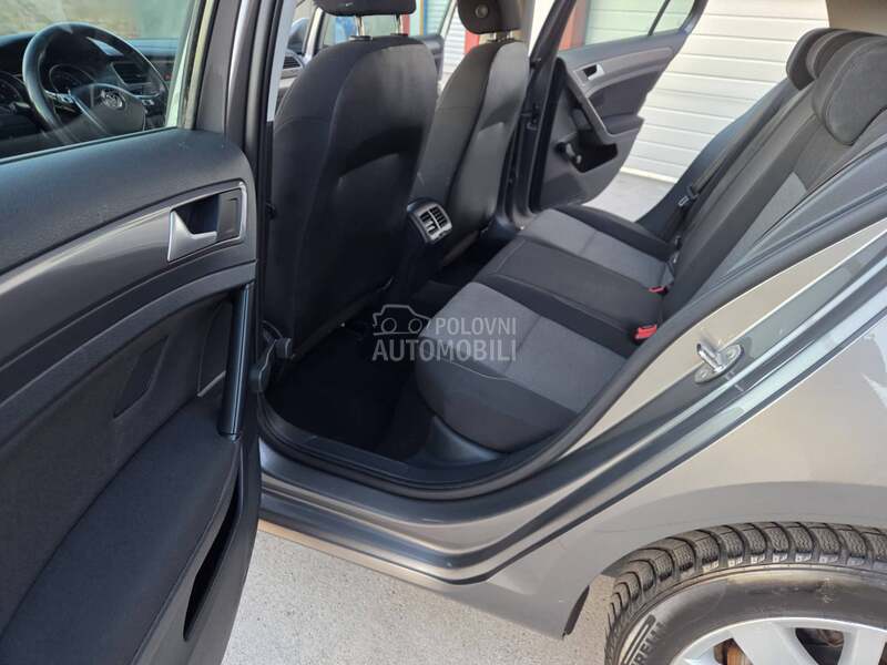 Volkswagen Golf 7 1.6TDi  BLUEMOTION