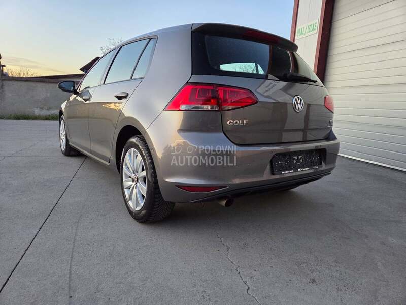 Volkswagen Golf 7 1.6TDi  BLUEMOTION