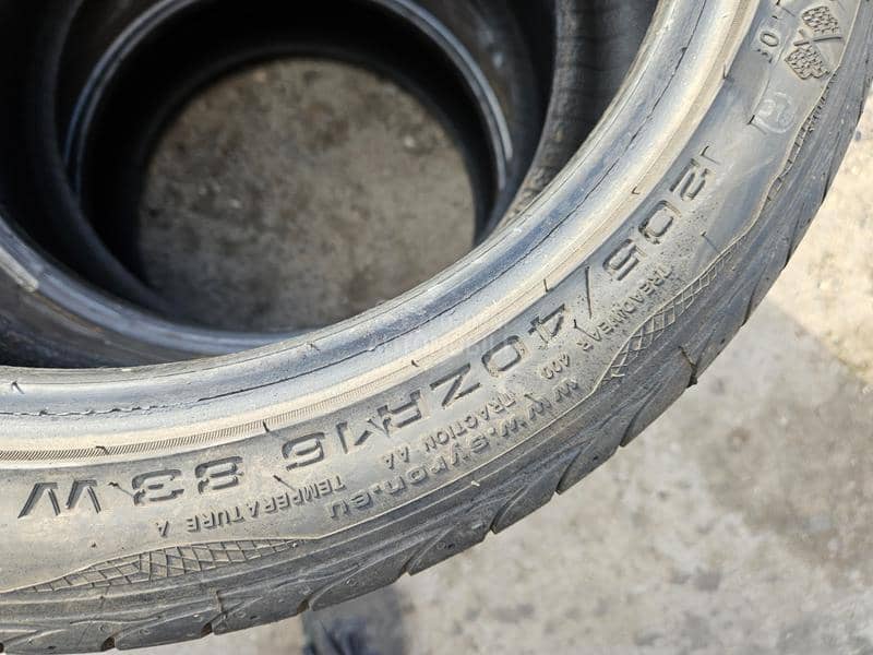 Syron 205/40 R16 Letnja