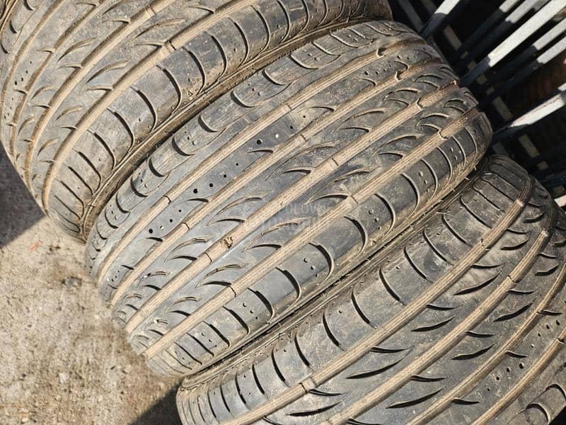 Syron 205/40 R16 Letnja