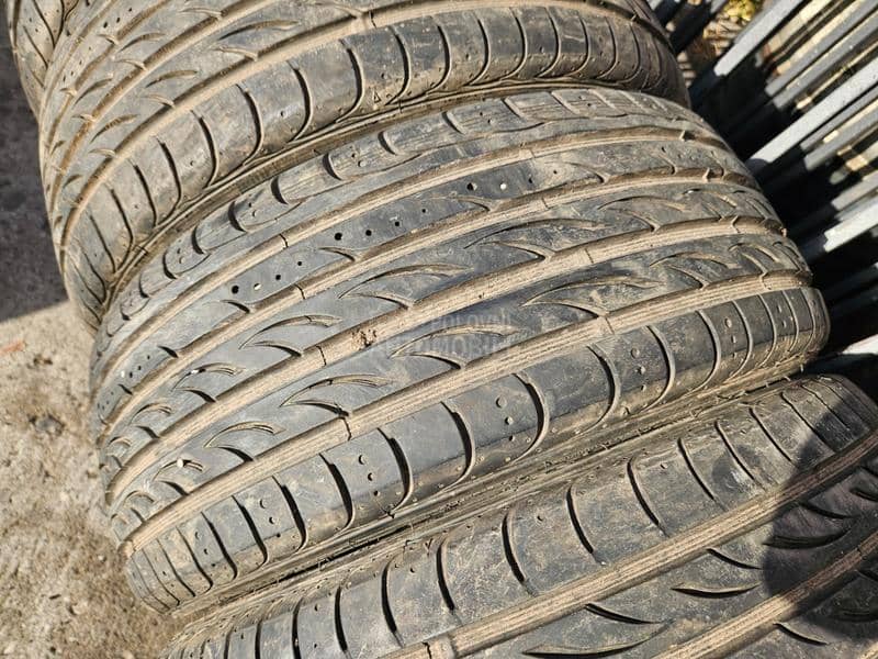 Syron 205/40 R16 Letnja