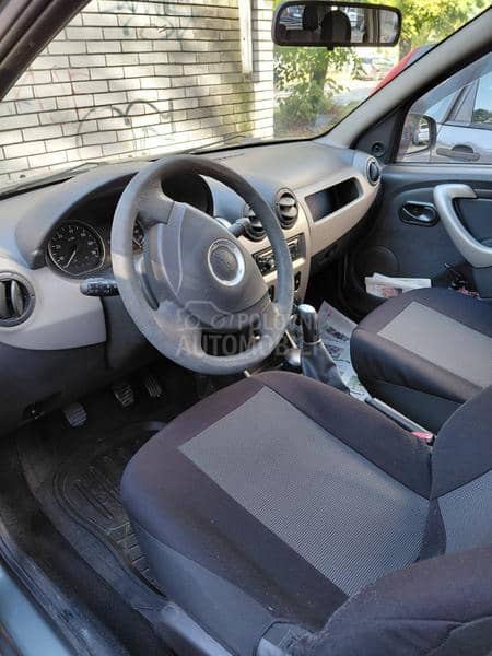 Dacia Sandero 