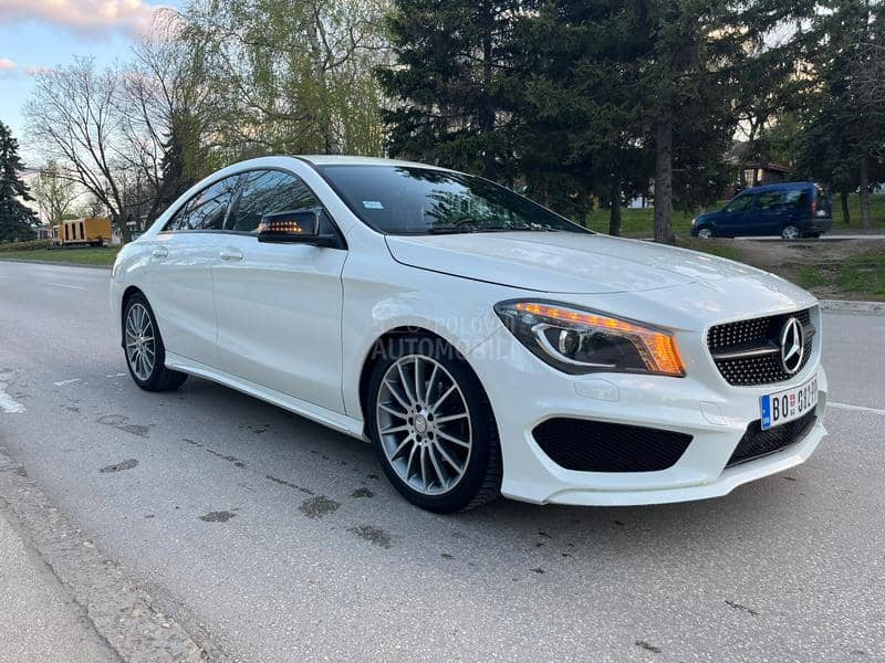 Mercedes Benz CLA 200 AMG