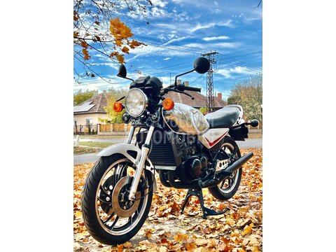 Yamaha RD 250 LC