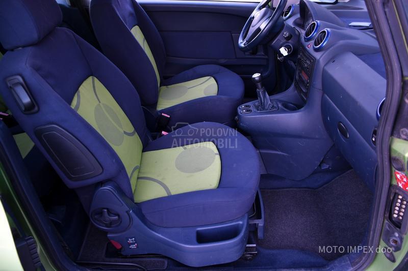 Peugeot 1007 1.4 HDI / URBAN