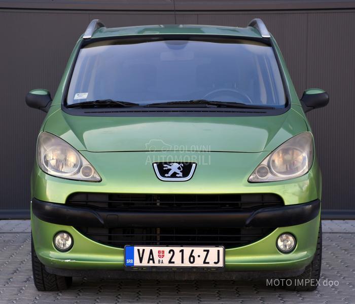 Peugeot 1007 1.4 HDI / URBAN