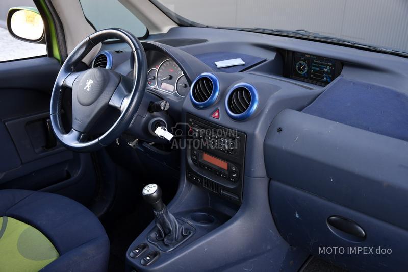 Peugeot 1007 1.4 HDI / URBAN