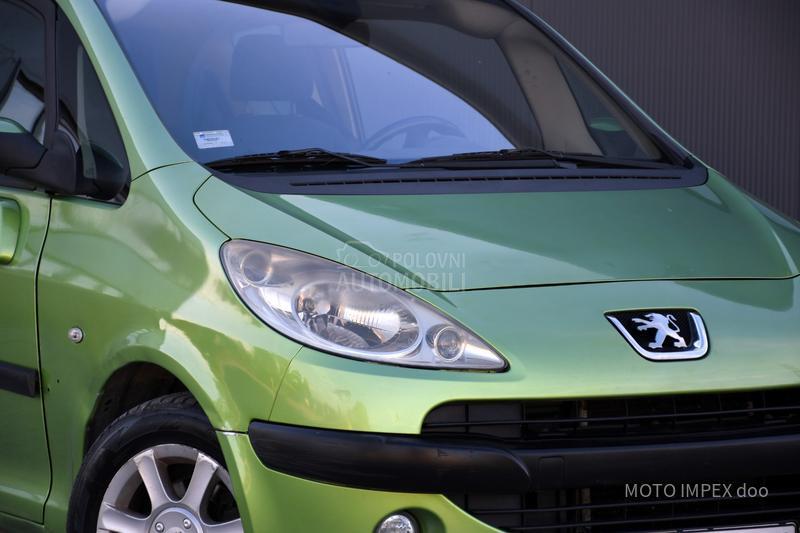 Peugeot 1007 1.4 HDI / URBAN