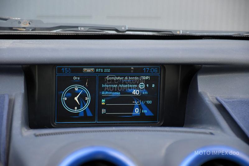 Peugeot 1007 1.4 HDI / URBAN