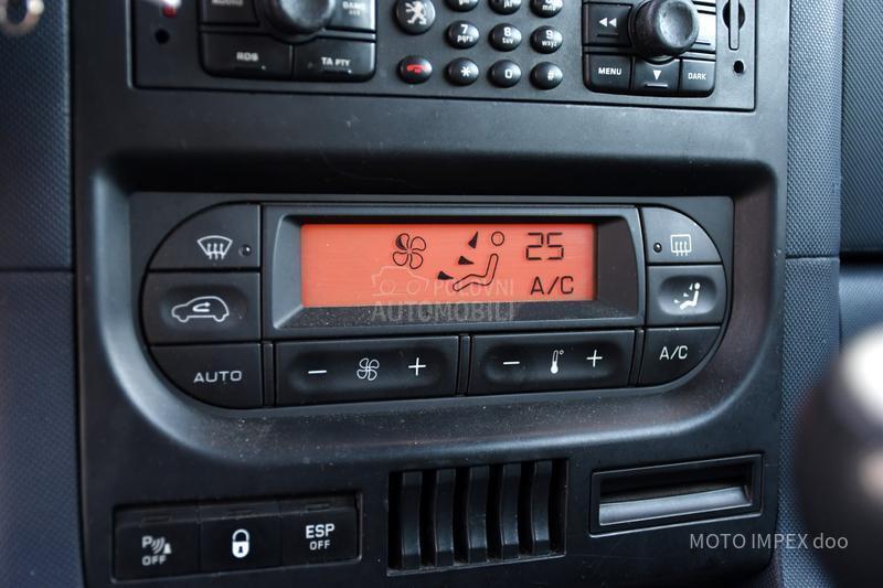 Peugeot 1007 1.4 HDI / URBAN