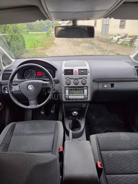 Delovi za Volkswagen Touran 1.9Tdi 2007. god.
