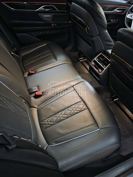 BMW 730 HEAD UP SOFT CLOSE