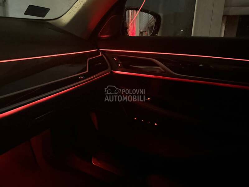 BMW 730 HEAD UP SOFT CLOSE