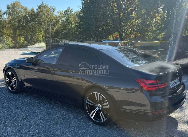 BMW 730 HEAD UP SOFT CLOSE