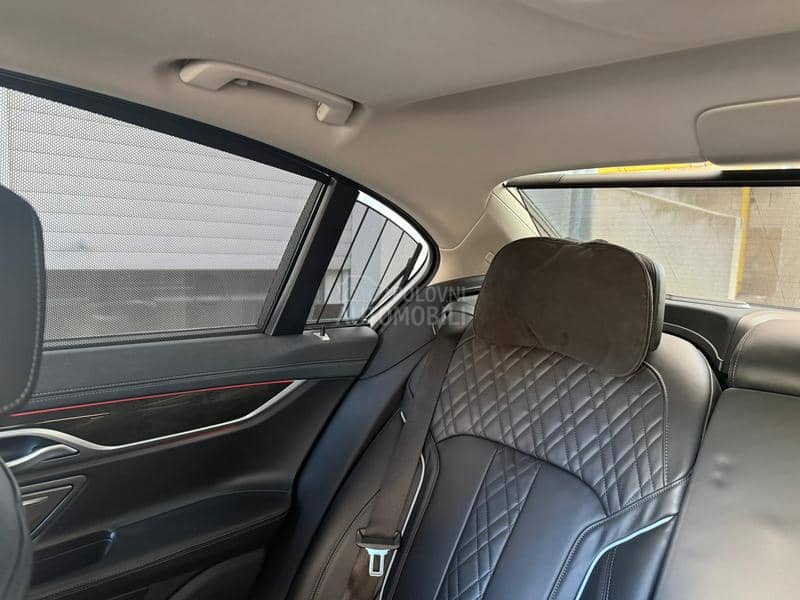 BMW 730 HEAD UP SOFT CLOSE