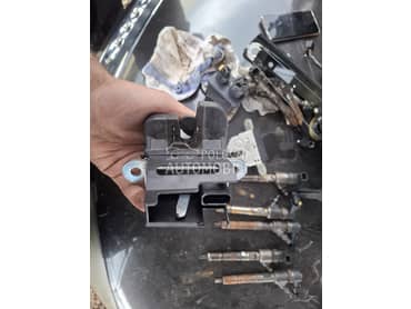 brava gepeka za Volkswagen Golf 5, Golf 6, Jetta ... od 2004. do 2012. god.