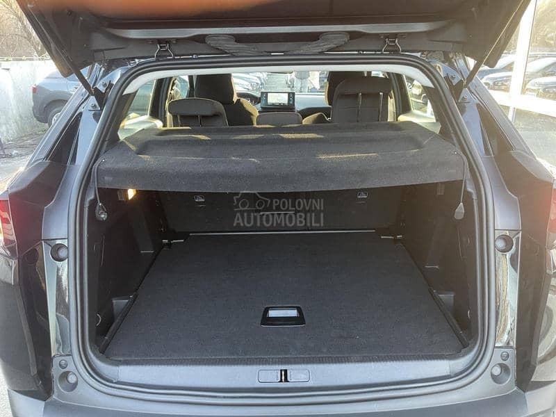 Peugeot 3008 1.2 B Autom