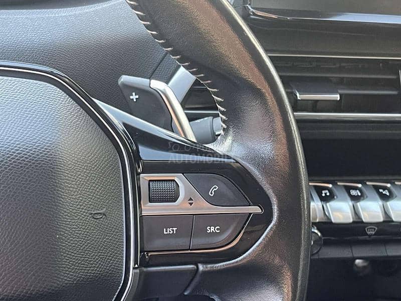 Peugeot 3008 1.2 B Autom