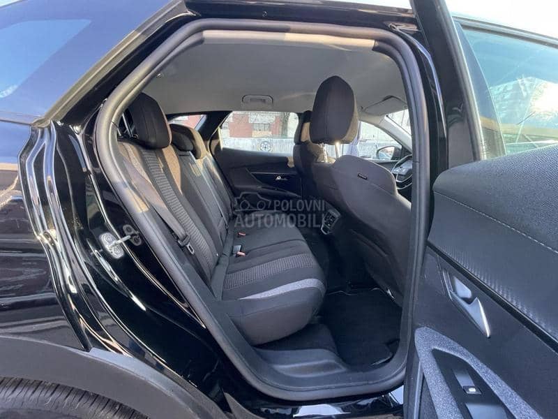 Peugeot 3008 1.2 B Autom
