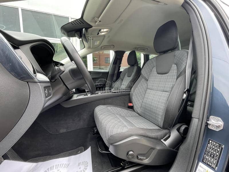 Volvo XC60 AWD Model 2021