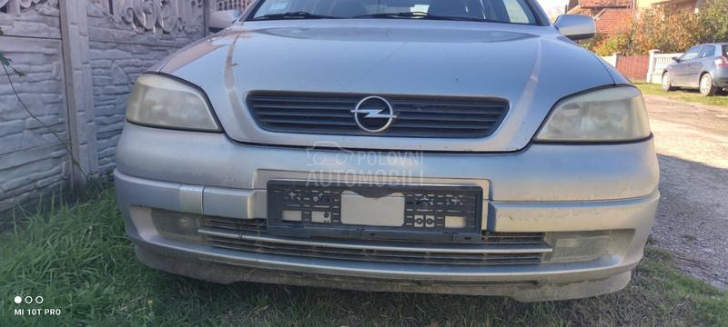 Astra G prednji branik z157