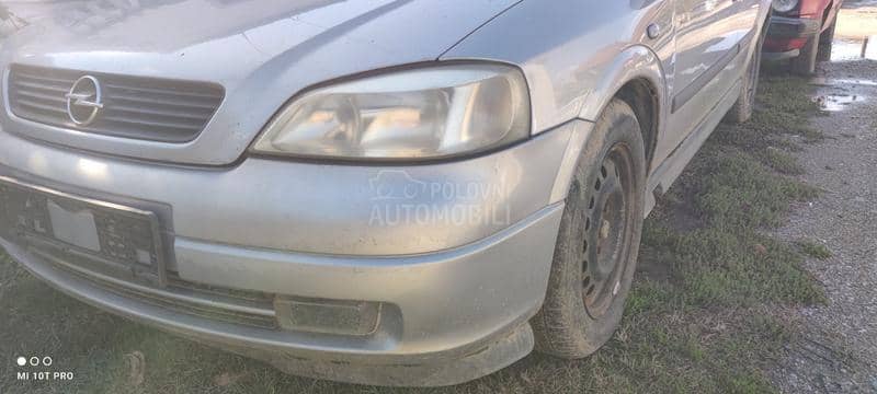 Astra G prednji branik z157